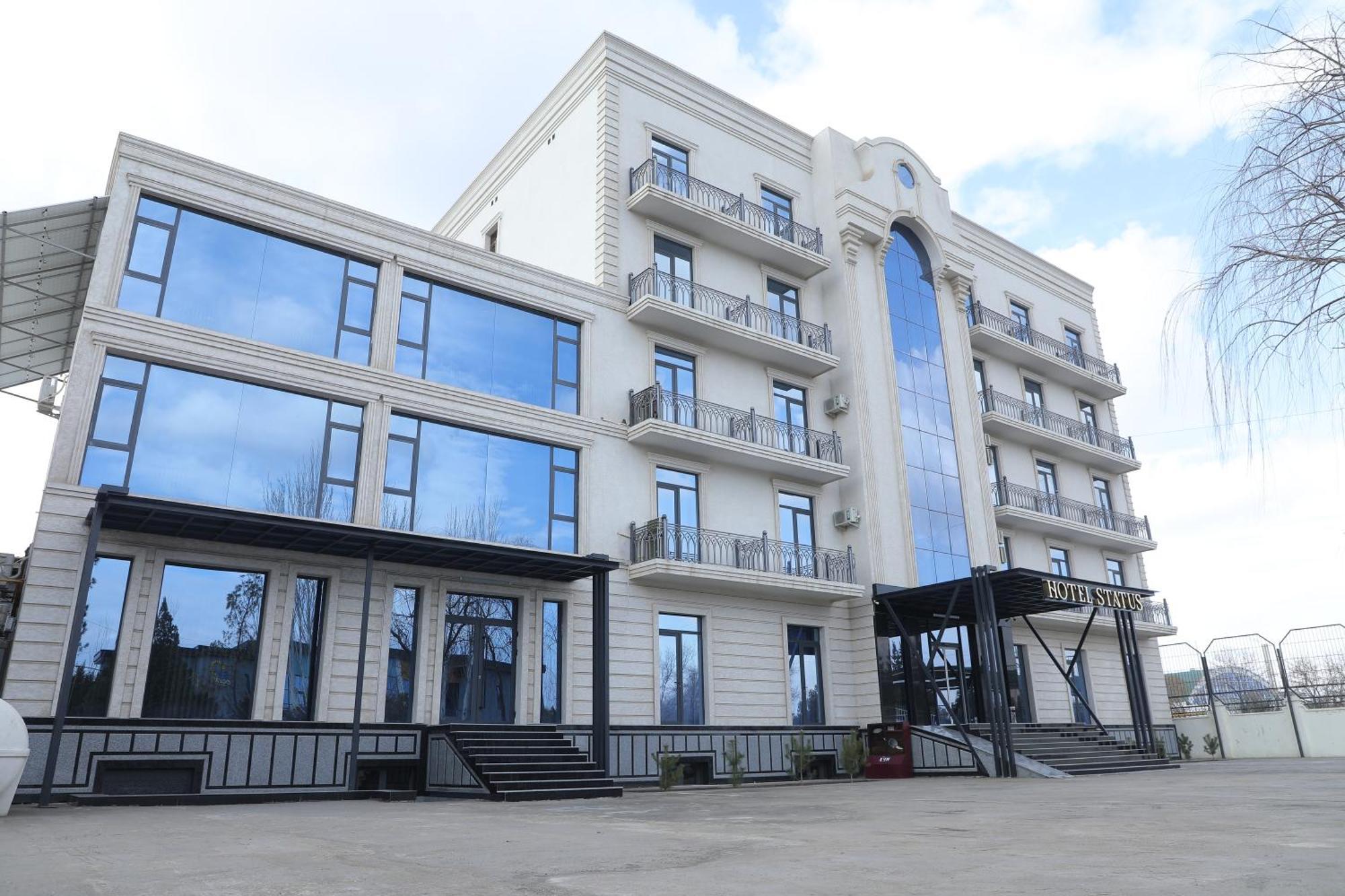 Status Hotel Karshi Extérieur photo